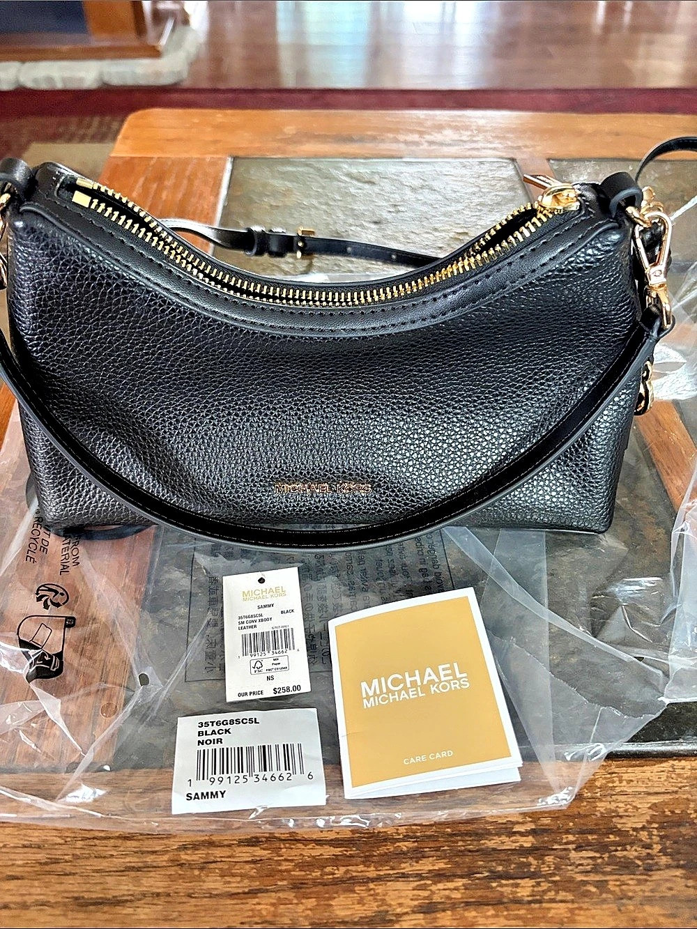 Michael Kors Jet Set Charm Small Pebbled Leather Shoulder Bag Black Leather